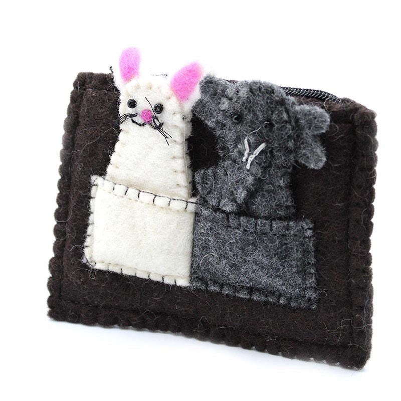 Picture of Felt Finger Puppet Pouch- Elephant and Mouse