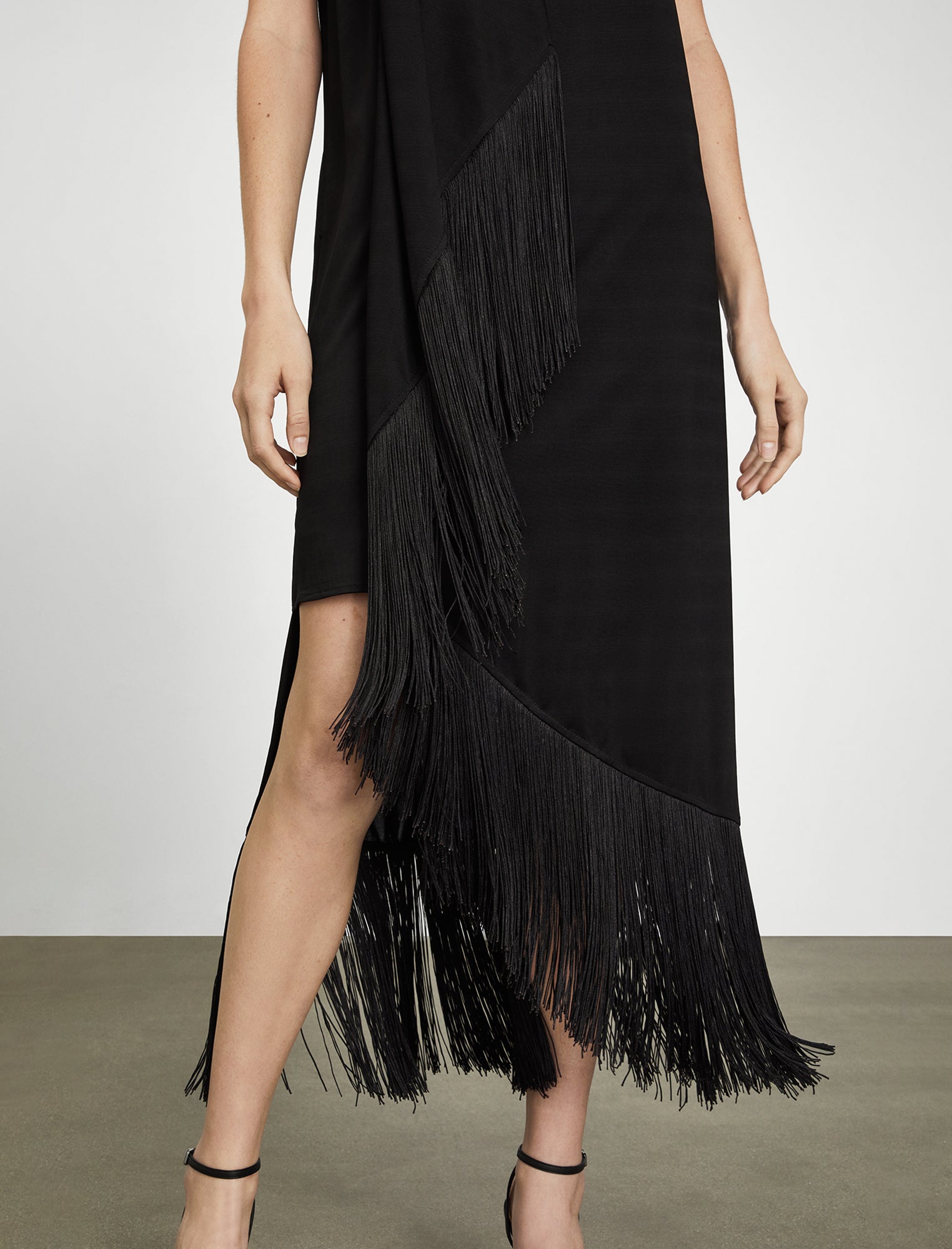 BCBG ALYN FRINGE TRIM FLOUNCE HEM DRESS 47 OFF