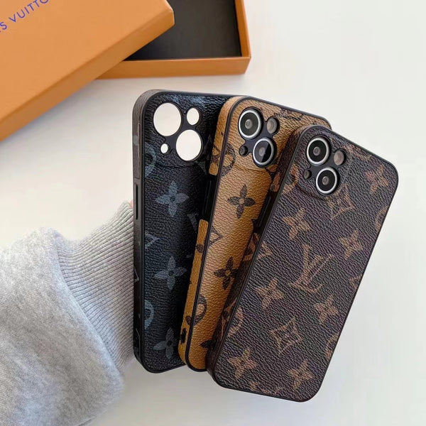 Louis Vuitton iPhone 13 Pro Max Wallpaper