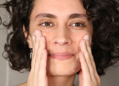 Nettoyage de peau :  comment bien le réaliser à la maison ?