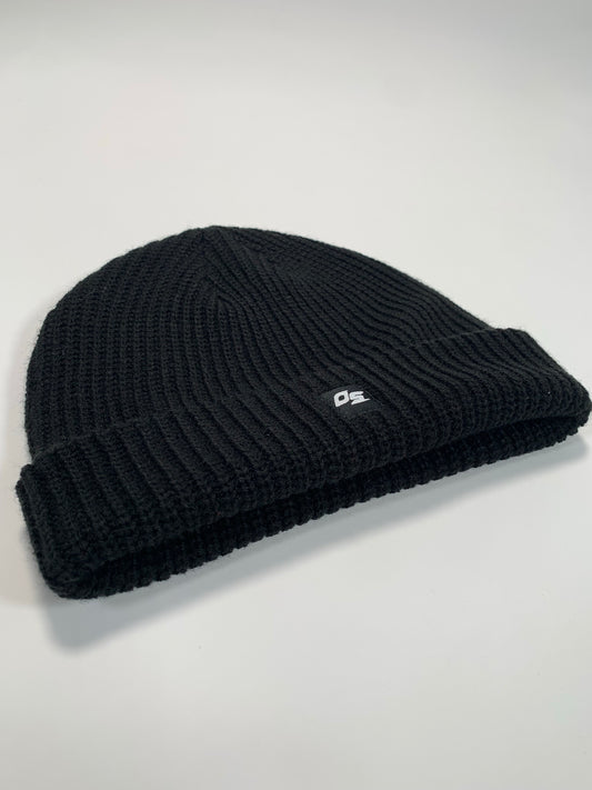 BEANIE- – OTSDR OS® red CABLE SPORTS