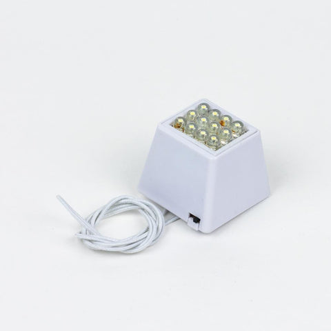 https://cdn.shopify.com/s/files/1/0425/6166/7240/products/12-led-paper-lantern-light-cube-battery-powered-white-6-pack-image-1_large.jpg?v=1614213405