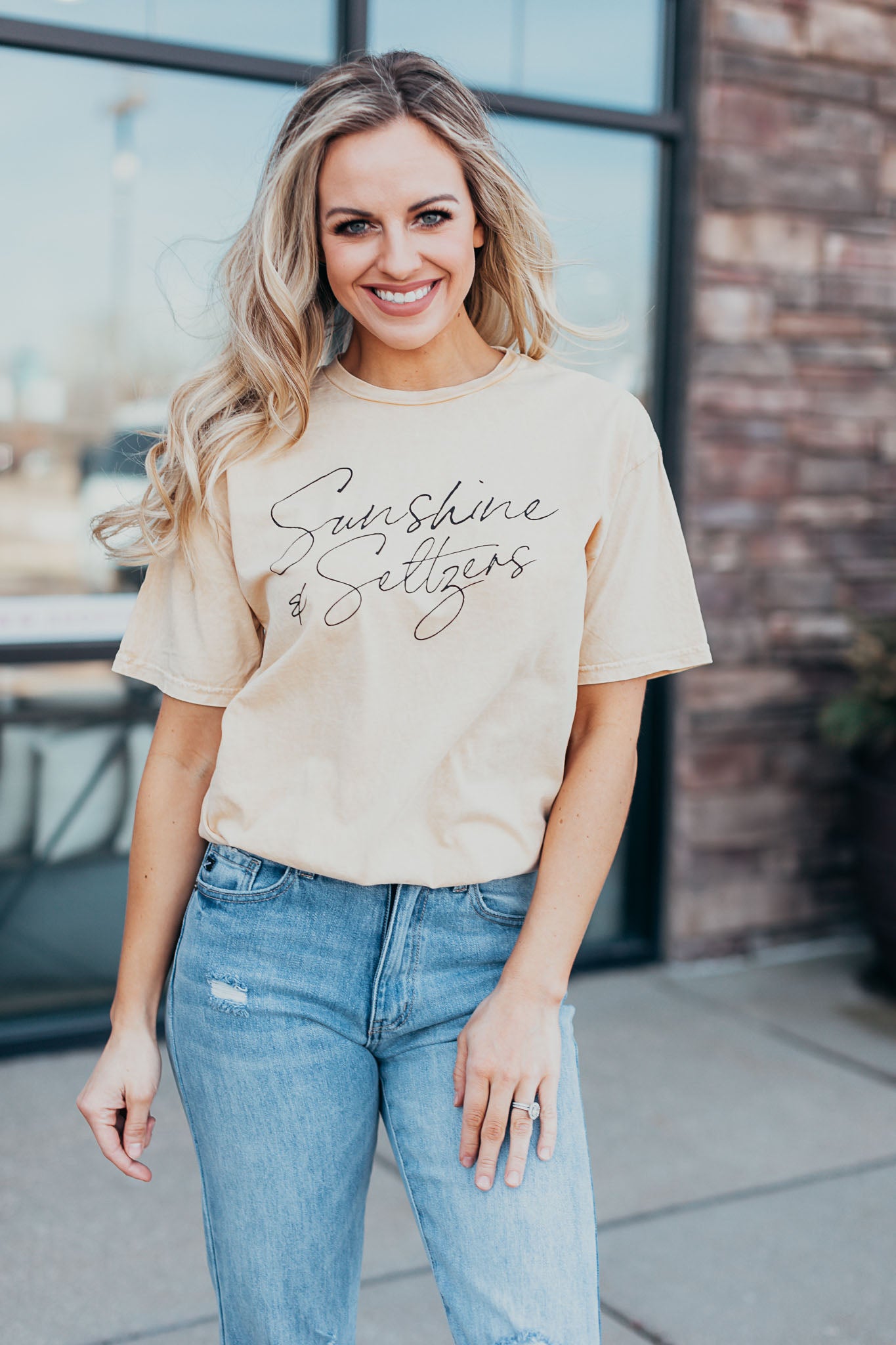  Oat Collective | Sunshine & Seltzers Mineral Graphic Tee 