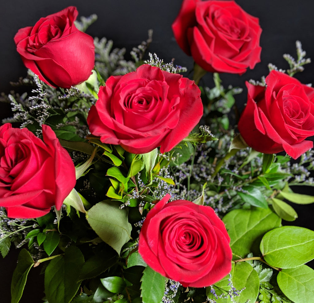 Half a Dozen Roses - Red – Ithaca Flower Shop