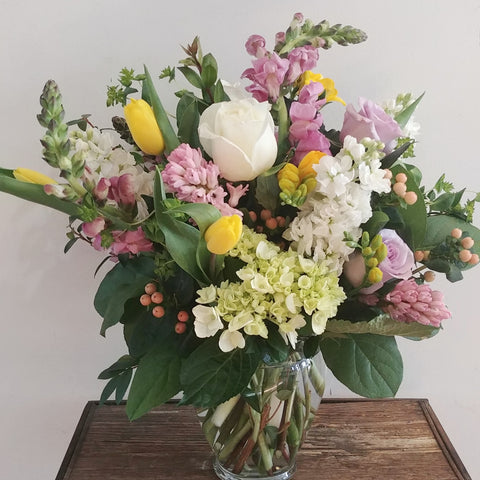 Sweet Spring Bouquet – Ithaca Flower Shop