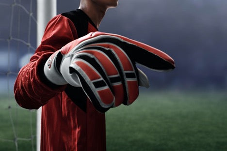 Why do soccer goalies wear gloves? - Safety and comfort