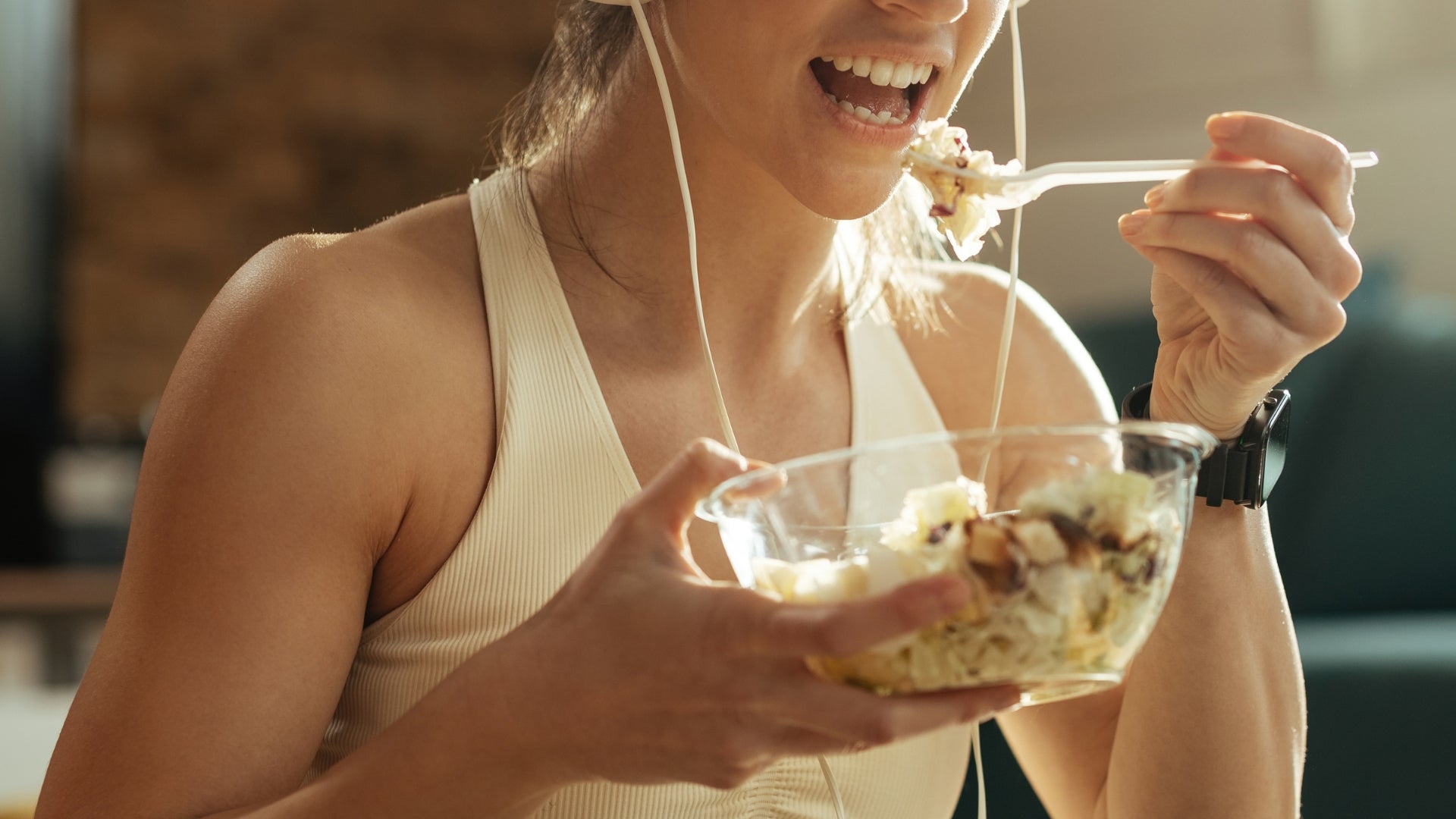 Woman with healthy food for training