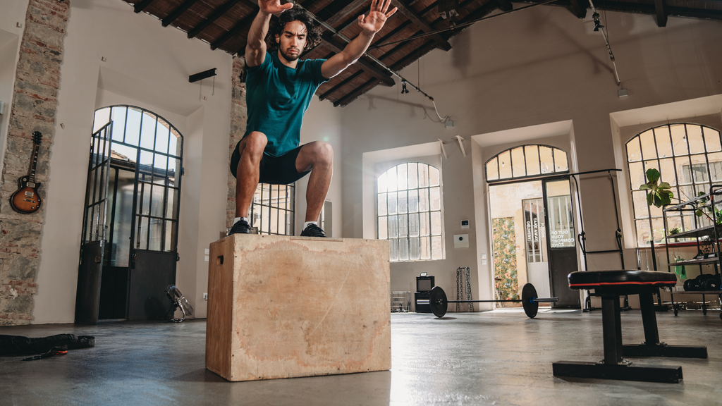 Plyometric box exercise to develop explosive strength