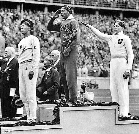 Jesse Owens en los juegos olímpicos de Berlin