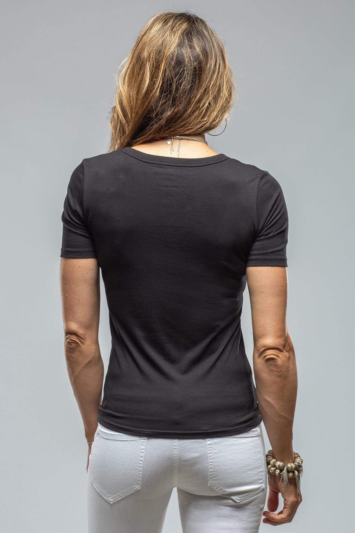 Evelina Short Sleeve V Neck In Black - AXEL'S