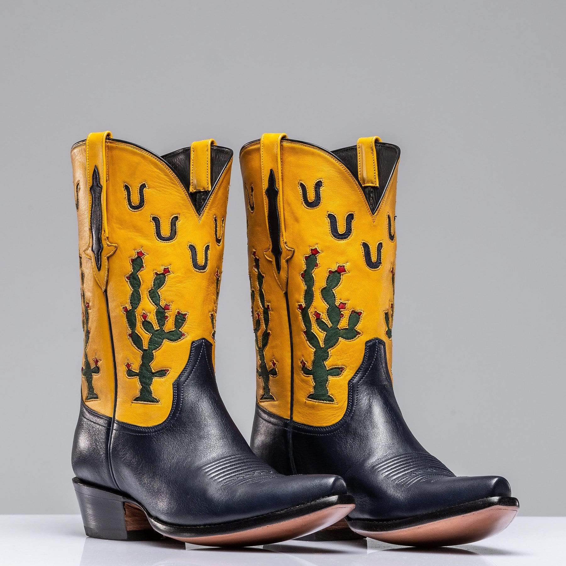 stallion-boots-cactus-horseshoe-mens-cowboy-boots-axels-vail-29917824876733_1800x1800.jpg