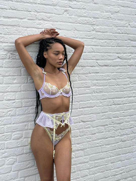 Lingerie for girls with smaller breasts: feast's new collection