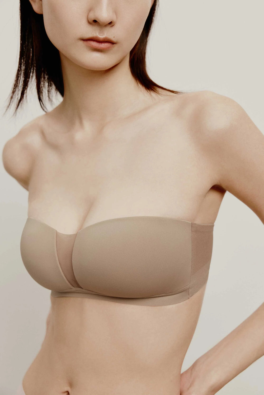9 Bras For Square Neck Tops That Won't Peak Out (2023) – topsfordays