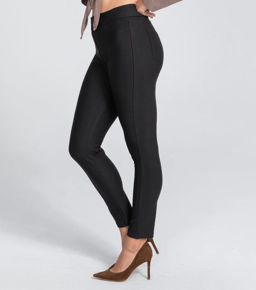 10 Leggings For Work That Are Actually Comfortable (2023