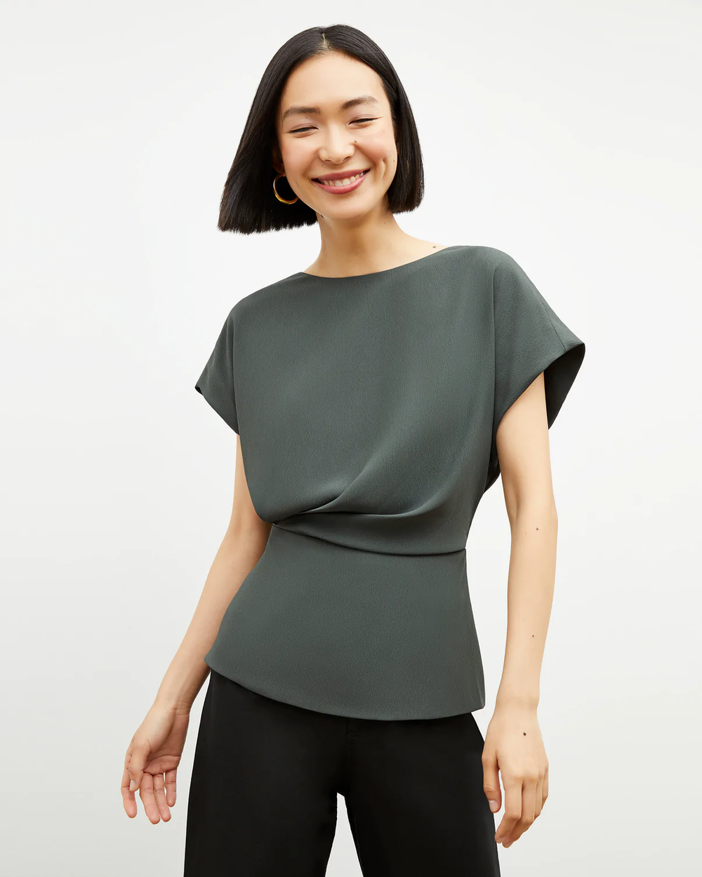 9 Best Tops For Small Busts (2023) – topsfordays