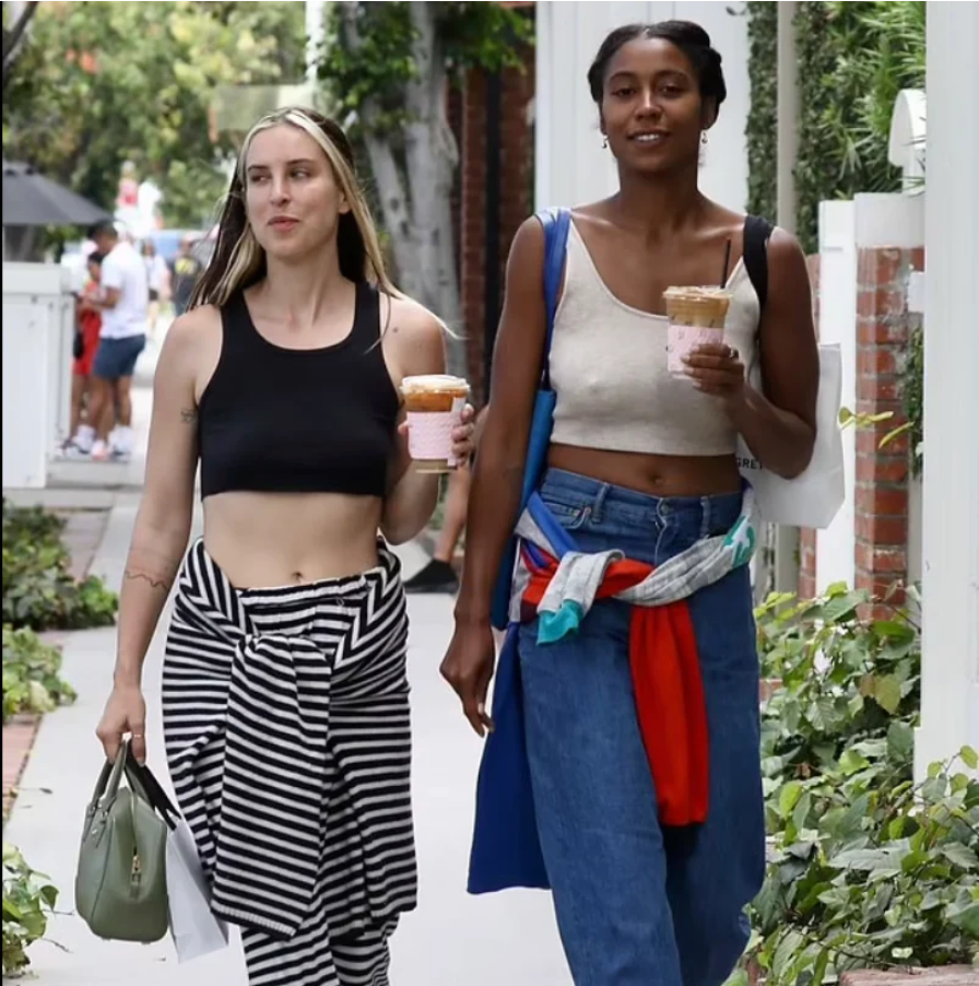 2 Ways to Wear a Crop Top Without Feeling Uncomfortable — Fashion is My  Accent