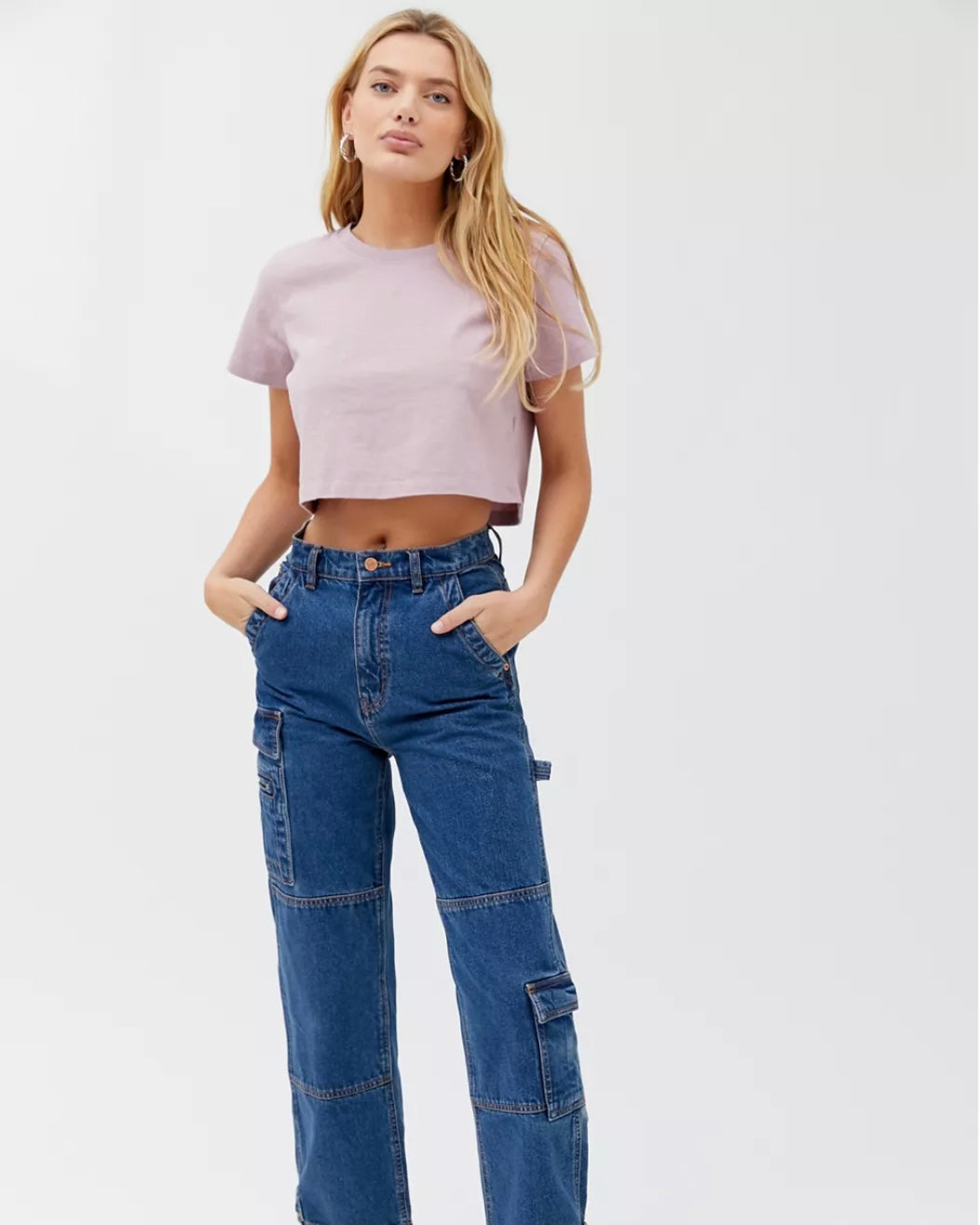 At What Age Should You Start Wearing Crop Tops (2022) – topsfordays