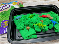 Use kinetic sand to make an easy and fun real fossil dig kit for young children. 