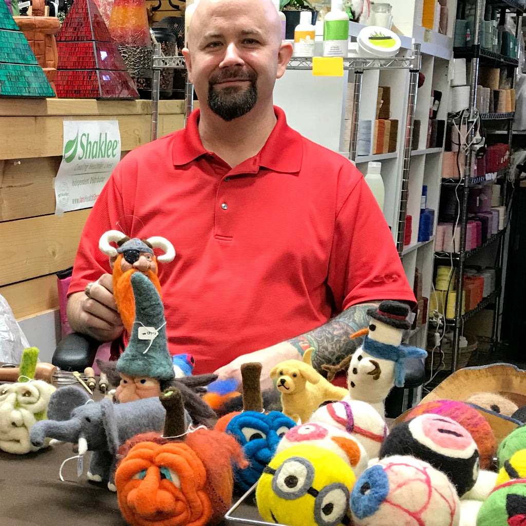 DEADLINE for ENTRIES for the Trollbeads PEOPLE'S BEAD competition is Sunday, March 31st!  DESIGN your own TROLLBEAD & you might WIN US$5000! Suzie Q Studio wishes everyone -- especially Ian of Just Felting Around at the Crossroads Market -- Good Luck!