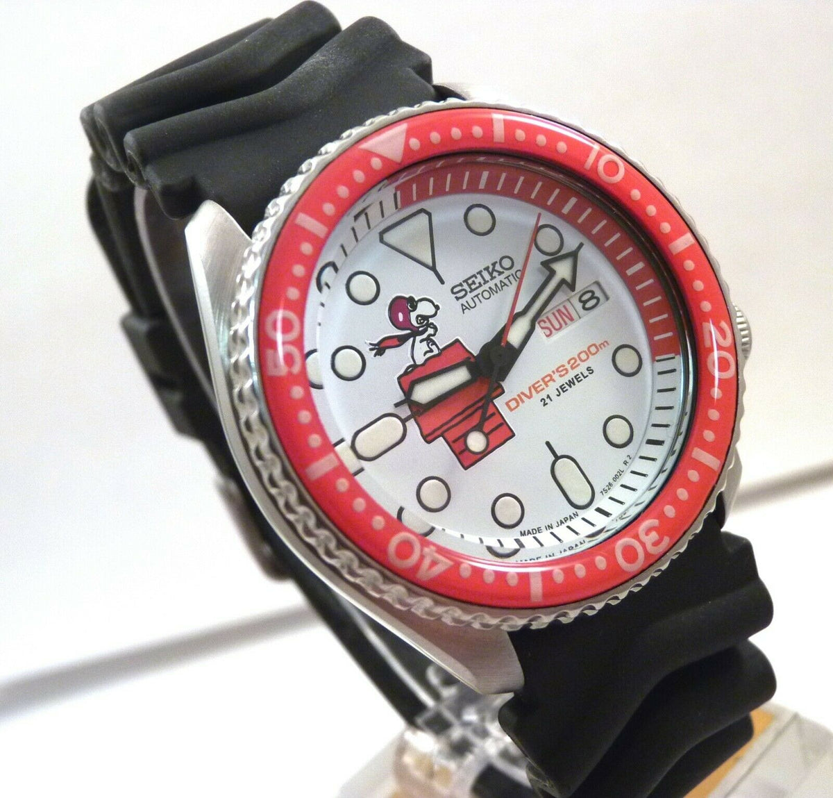 Custom Made Seiko Ceramic Snoopy Red Baron Automatic Divers Day Date W –  