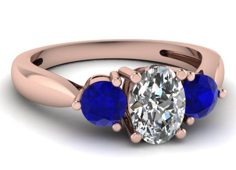 Ring with Blue Sapphire and Diamonds