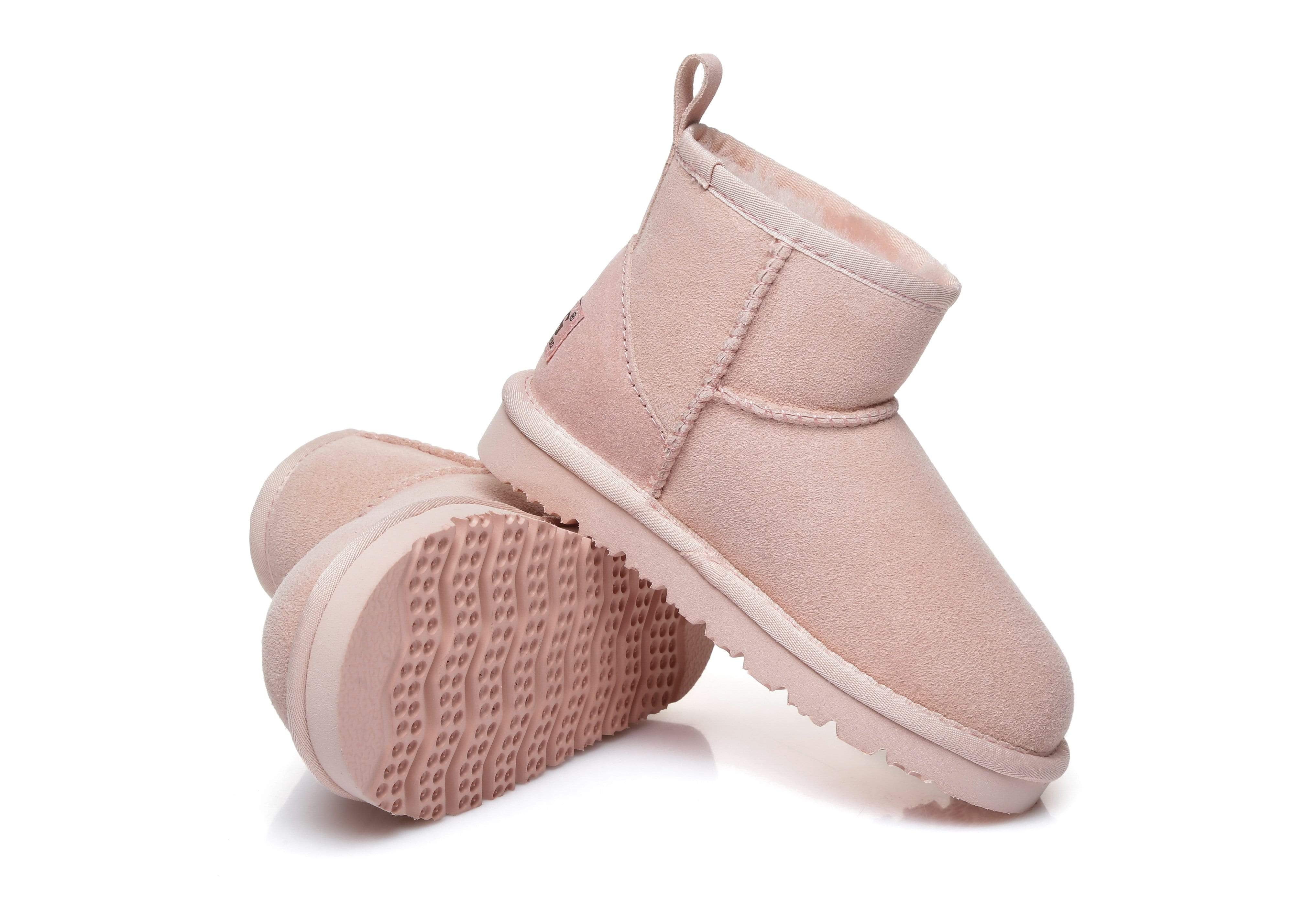 ugg mini classic sneaker