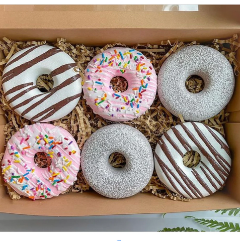 [loveitlocal.ca] Donut Bomb Box