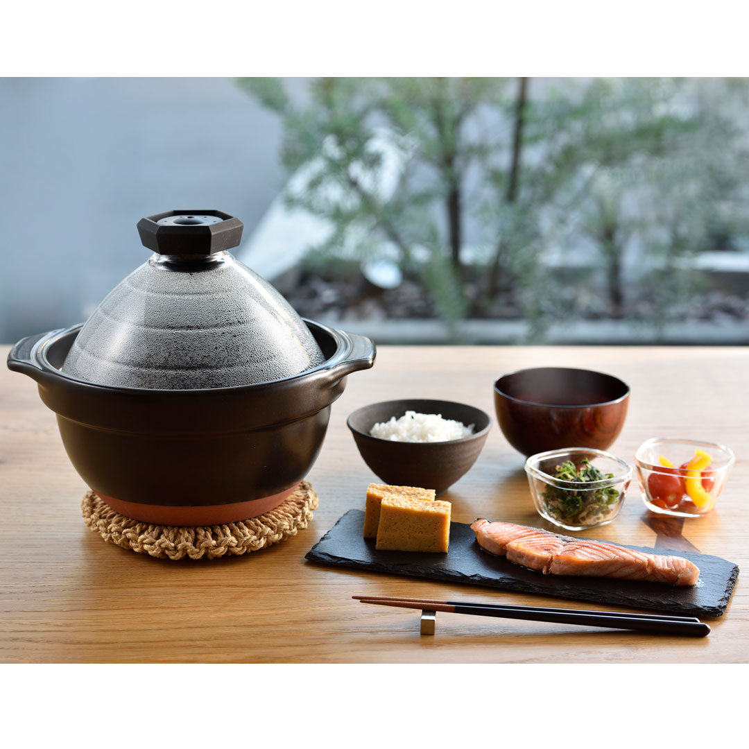 Hario Rice Cooker Clay Pot with Glass Lid 2-3 Cups - Japanese Cookware Home Delivery to NY NJ