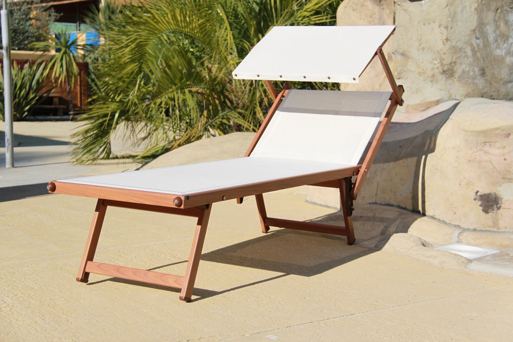 sun lounger with face shade