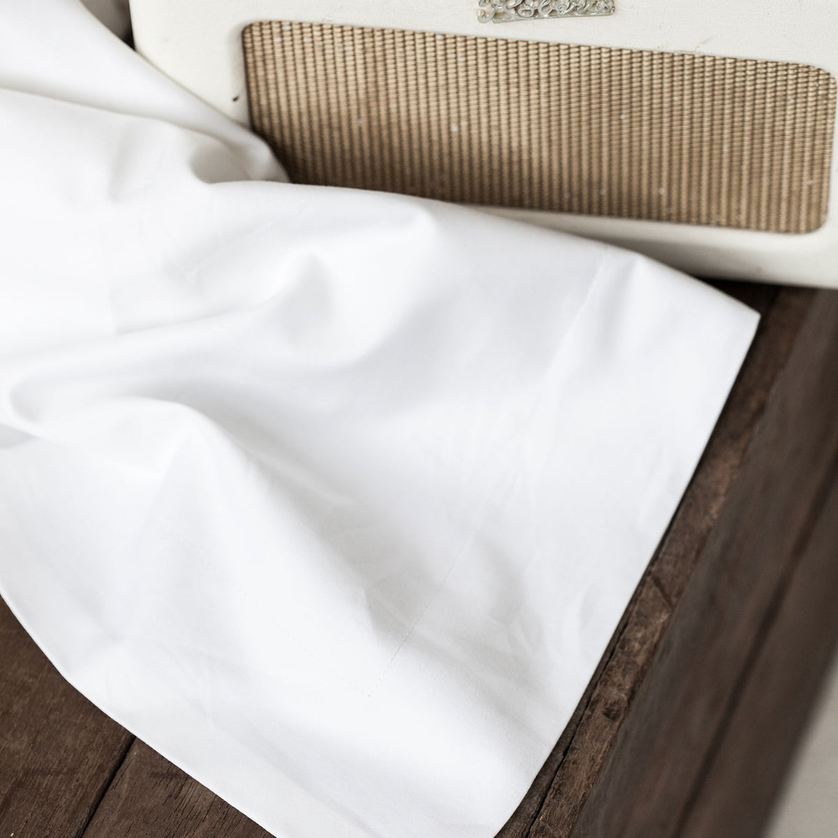 white flat sheet