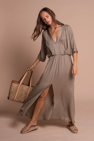 Elegant Maxi Dress in Olive