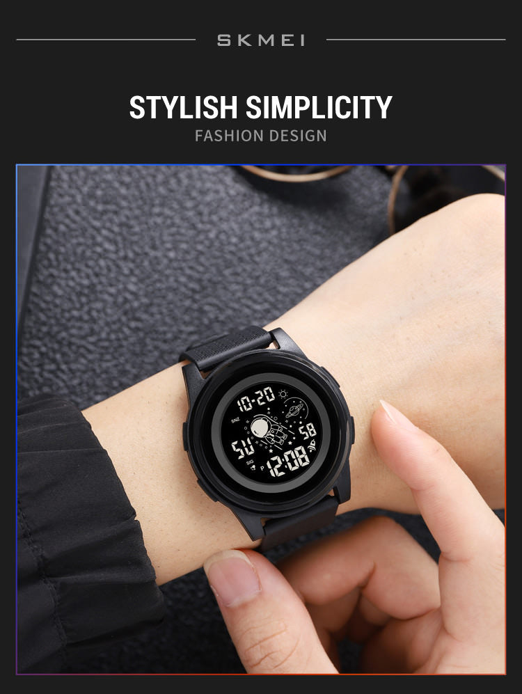 SKMEI Ultra-thin Watch Astronauts Style Wristwatch