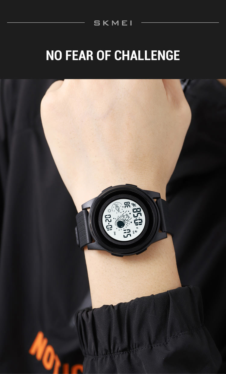 SKMEI Ultra-thin Watch Astronauts Style Wristwatch