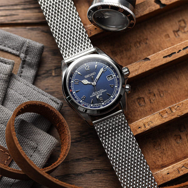 Milanese mesh watch strap