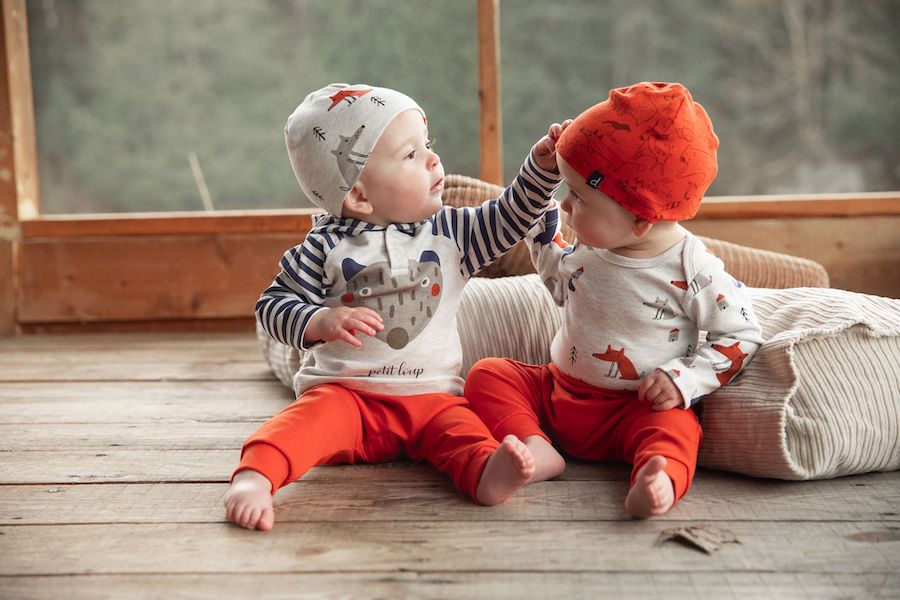 Vêtements bébé adaptés printemps