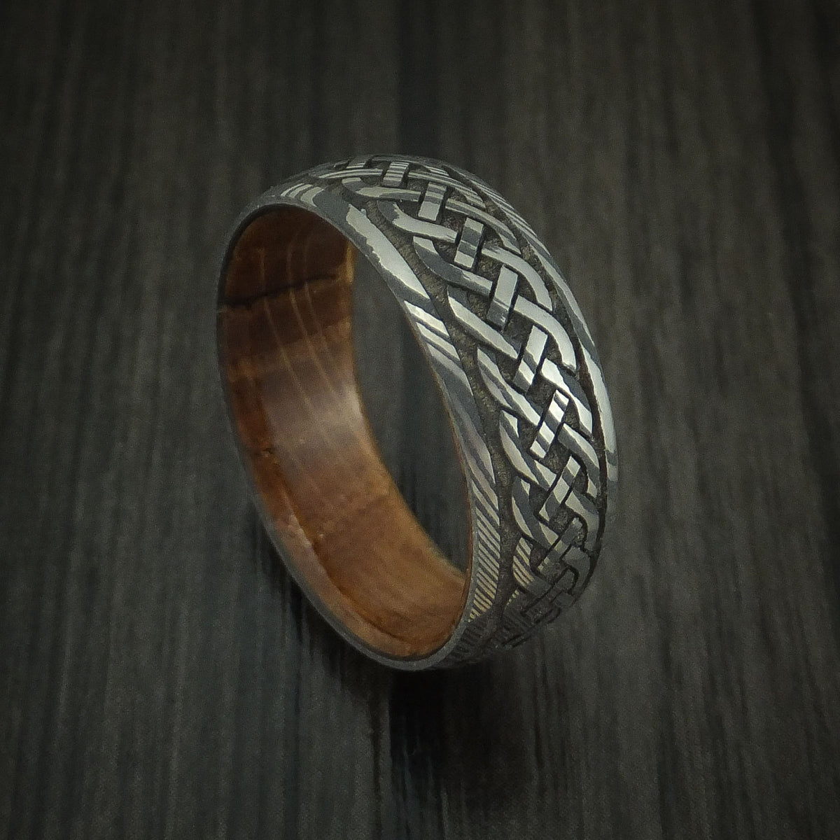 Damascus Steel Celtic Knot Men's Band with Whiskey Barrel Wood Sleeve ...