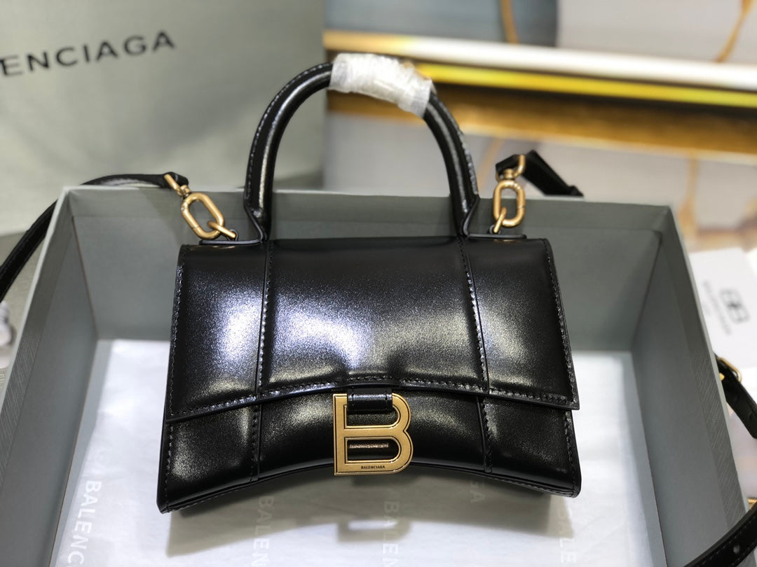 b hourglass bag