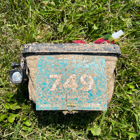 very muddy Handlebar Bag