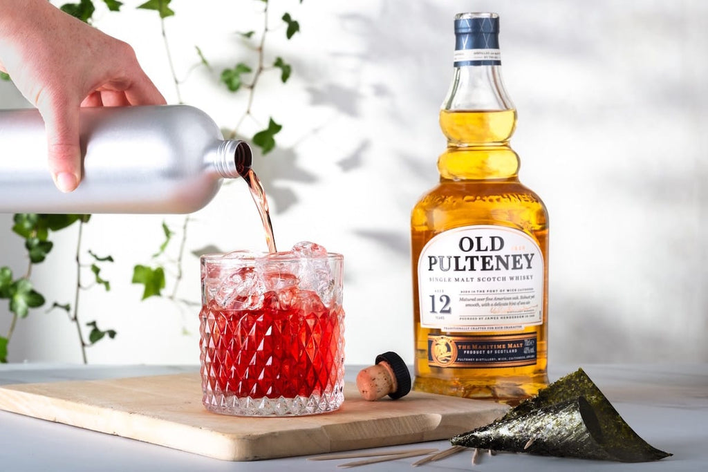 Old Pulteney und World of Zing kreieren einen Algen-Whisky-Cocktail