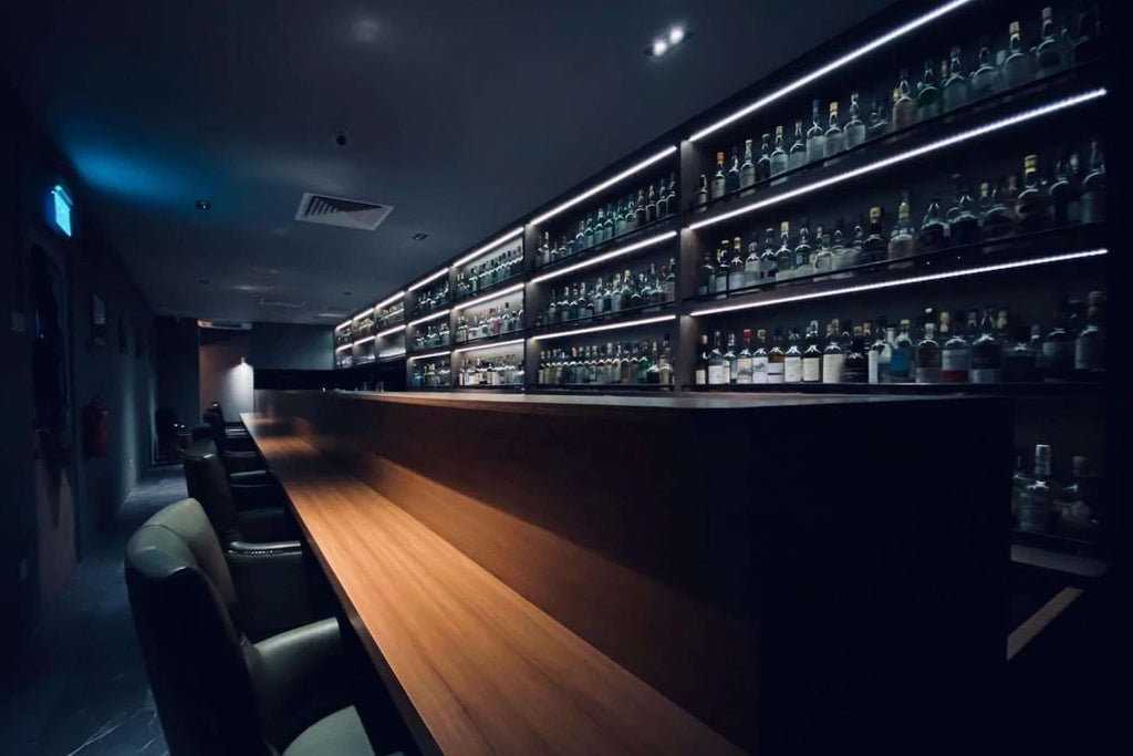 The Swan Song, a great whisky bar in Singapore