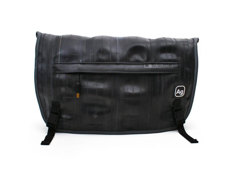 medium sized messenger bag