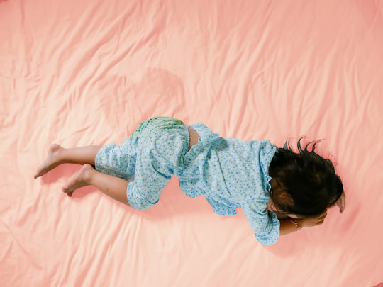 Cách Xử Lý Khi Trẻ Tè Dầm Ra Nệm Ngủ