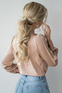 twist low ponytail