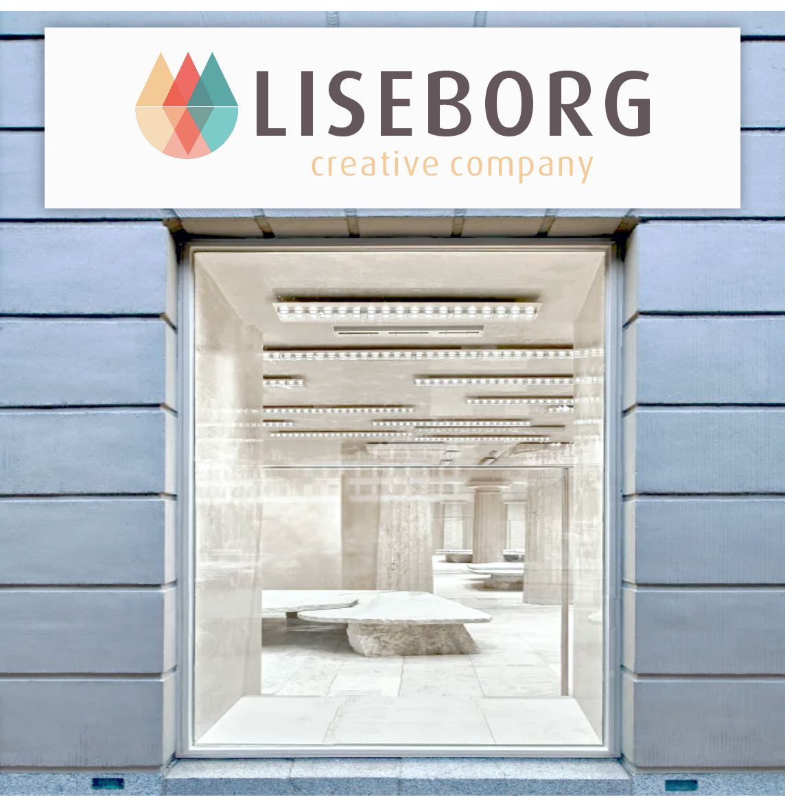 Se Firkantet facadeskilt med print hos Liseborg