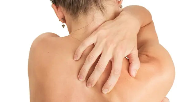 avoid scratching your skin.webp__PID:c0239841-4716-457a-a007-eef56d30fa34