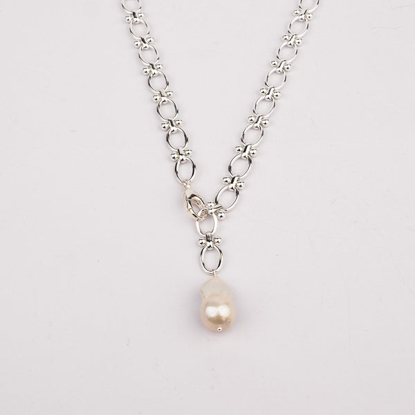 BAROQUE PEARL NECKLACE SILVER