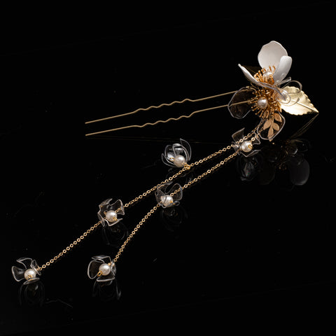 floral kanzashi hairpin