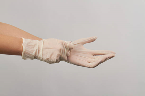 Disposable Vinyl Gloves –  A must for the Food Industry