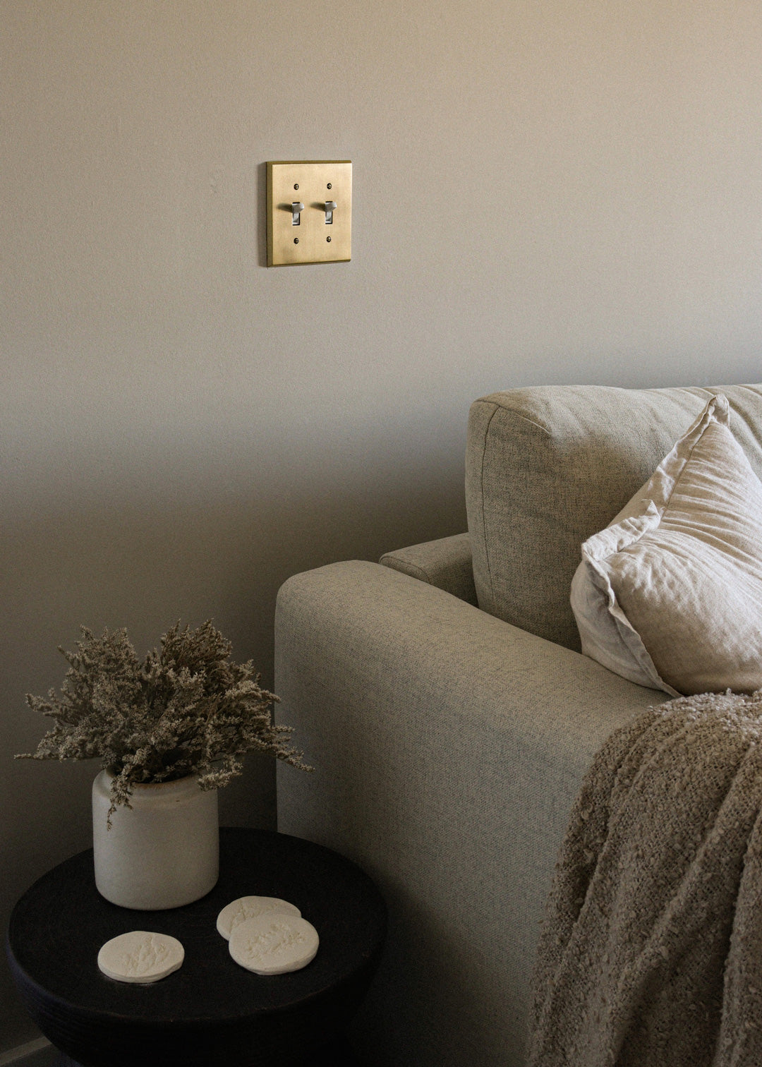 classy vintage living room with antique brass switch plate from nostalgic warehouse