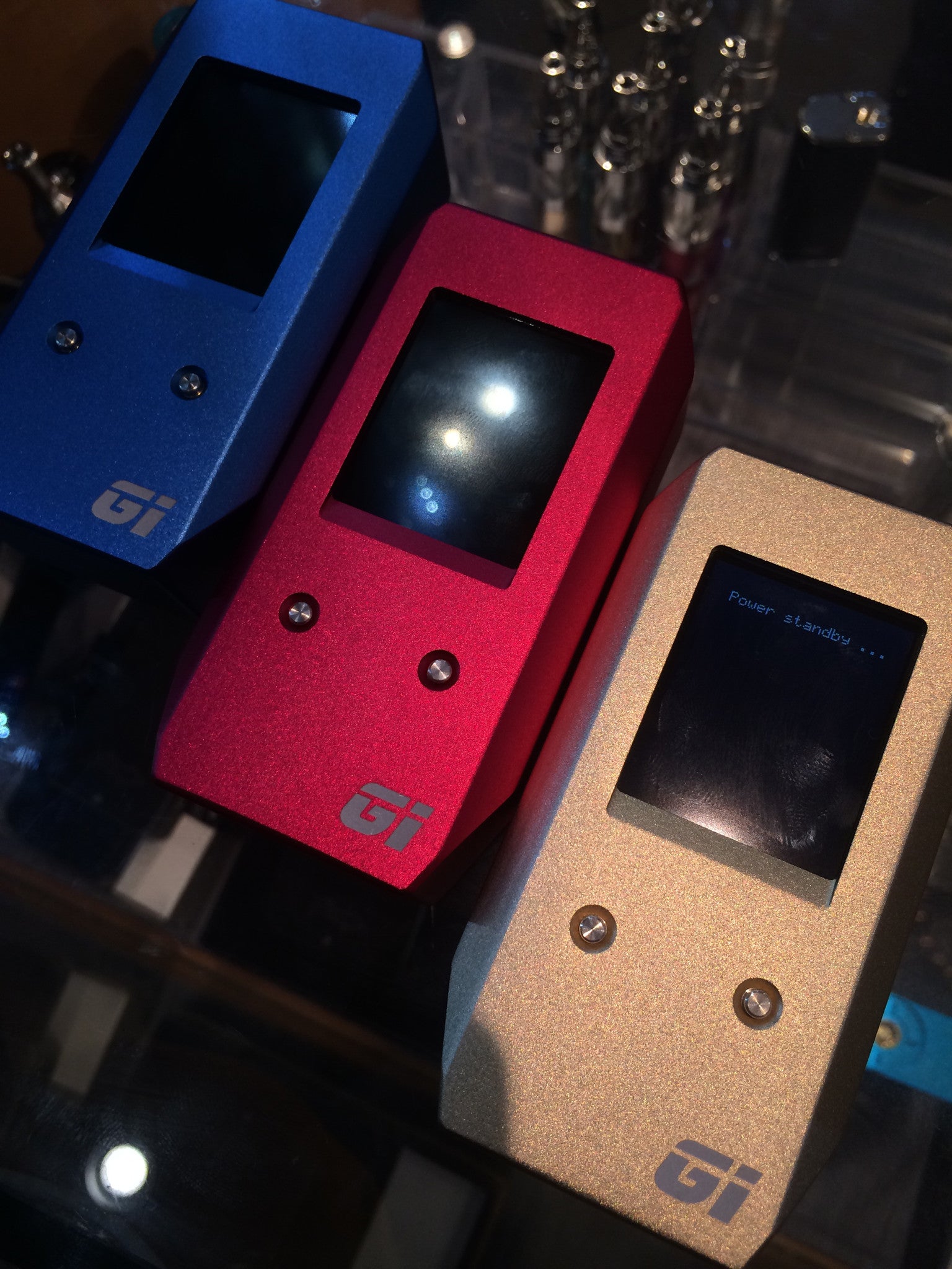 Gi - 100watt Box Mod - SIMPLY VAPOR - Moto Mods Camera